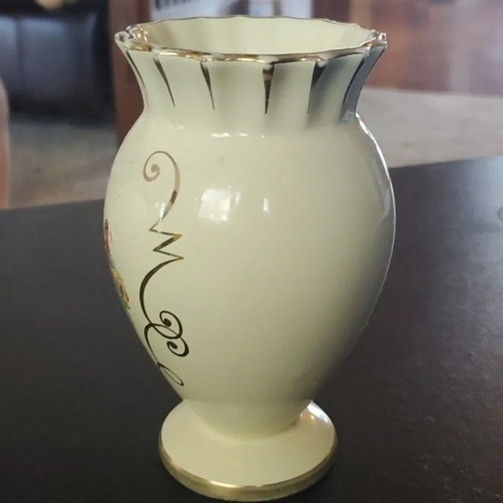 Rare VTG Portugal Folk Art Vase | Accordion Dancers Scalloped Gold Rim